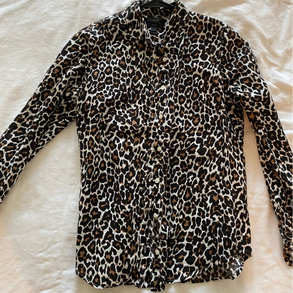 J.Crew Linen Women’s Slim Fit Button Down-Leopard Print - Picture 2 of 3